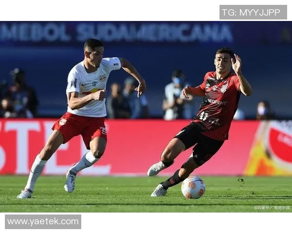 六号与八号球星争锋 足球场上的智慧与力量碰撞