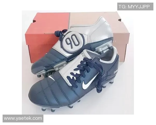 球星推荐的最佳足球鞋选择适合男士的舒适性与性能分析